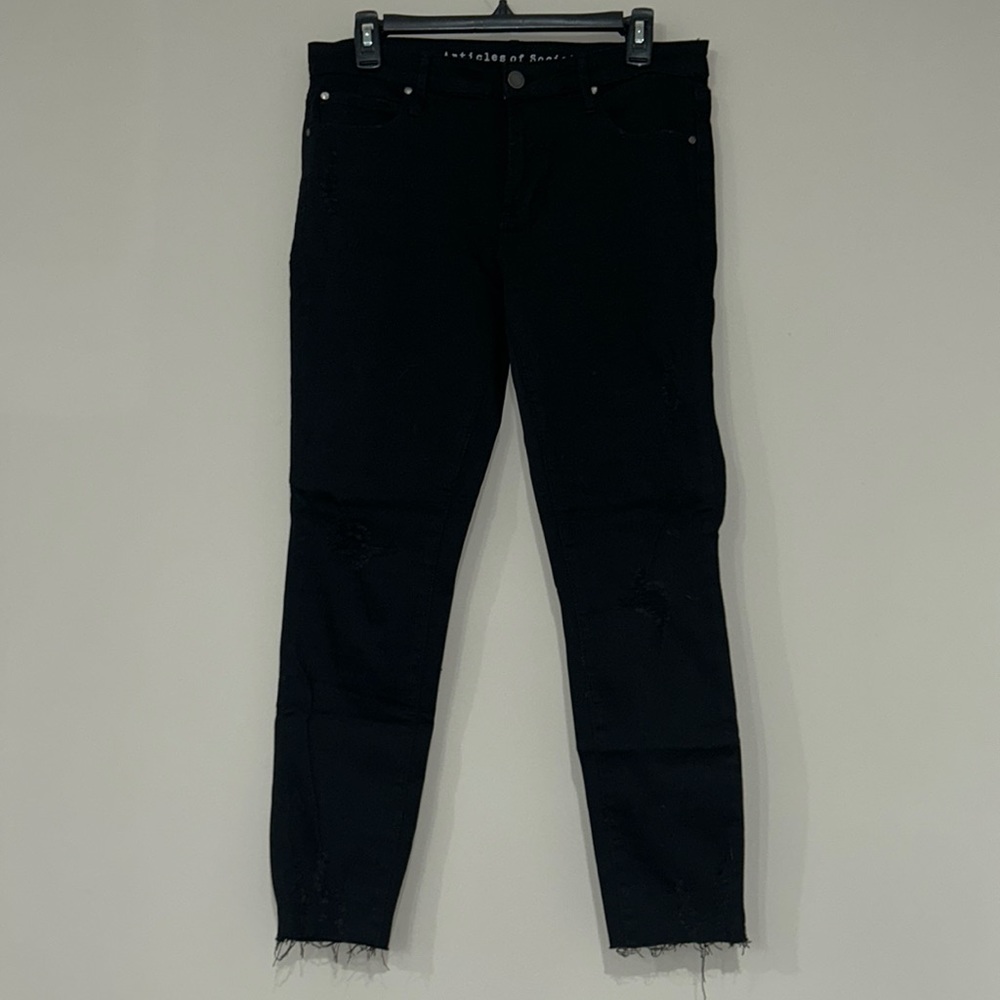 Articles of Society women’s very distressed black skinny jeans, Size 30